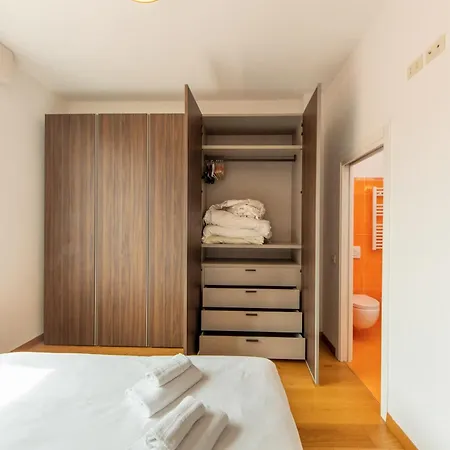 Apartment Isaia *