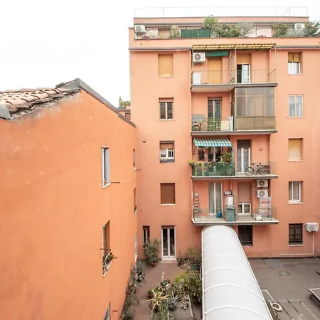 Apartment Isaia Bologna